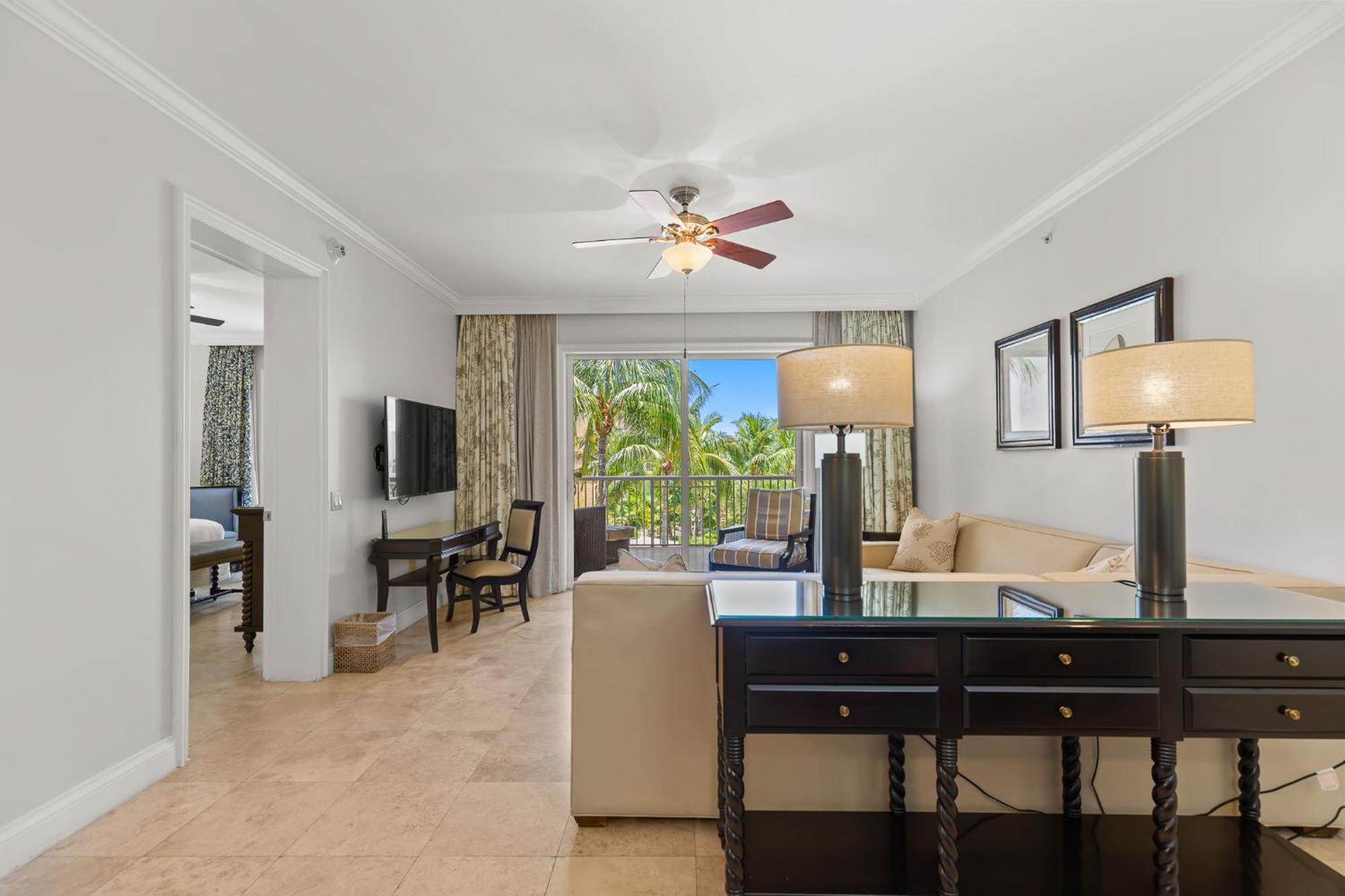 Beachside & Residences Resort 4*
